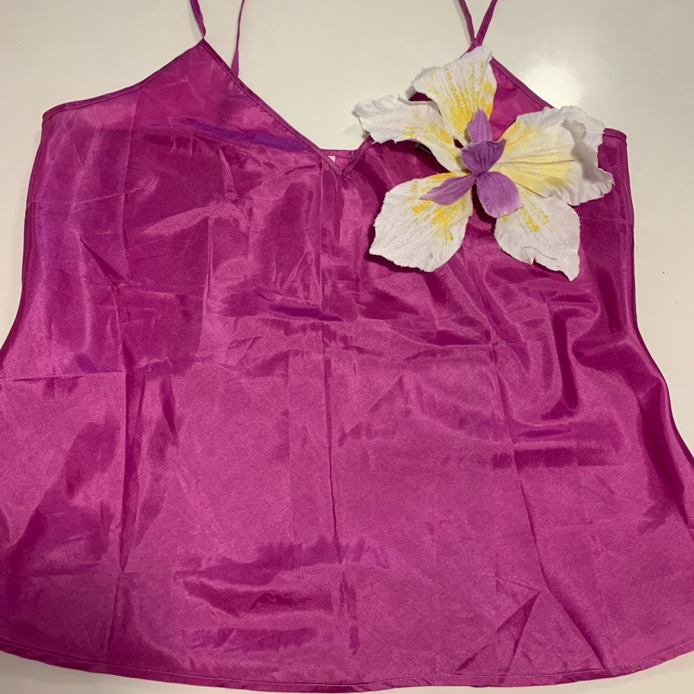 Women's Pink/ purple Top with flower brooch